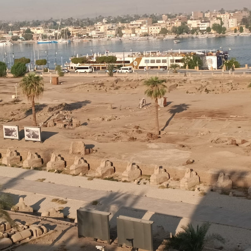 hotel-luxor-nile